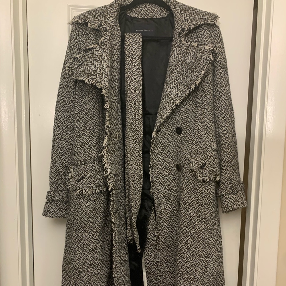Banana republic belted coat size large